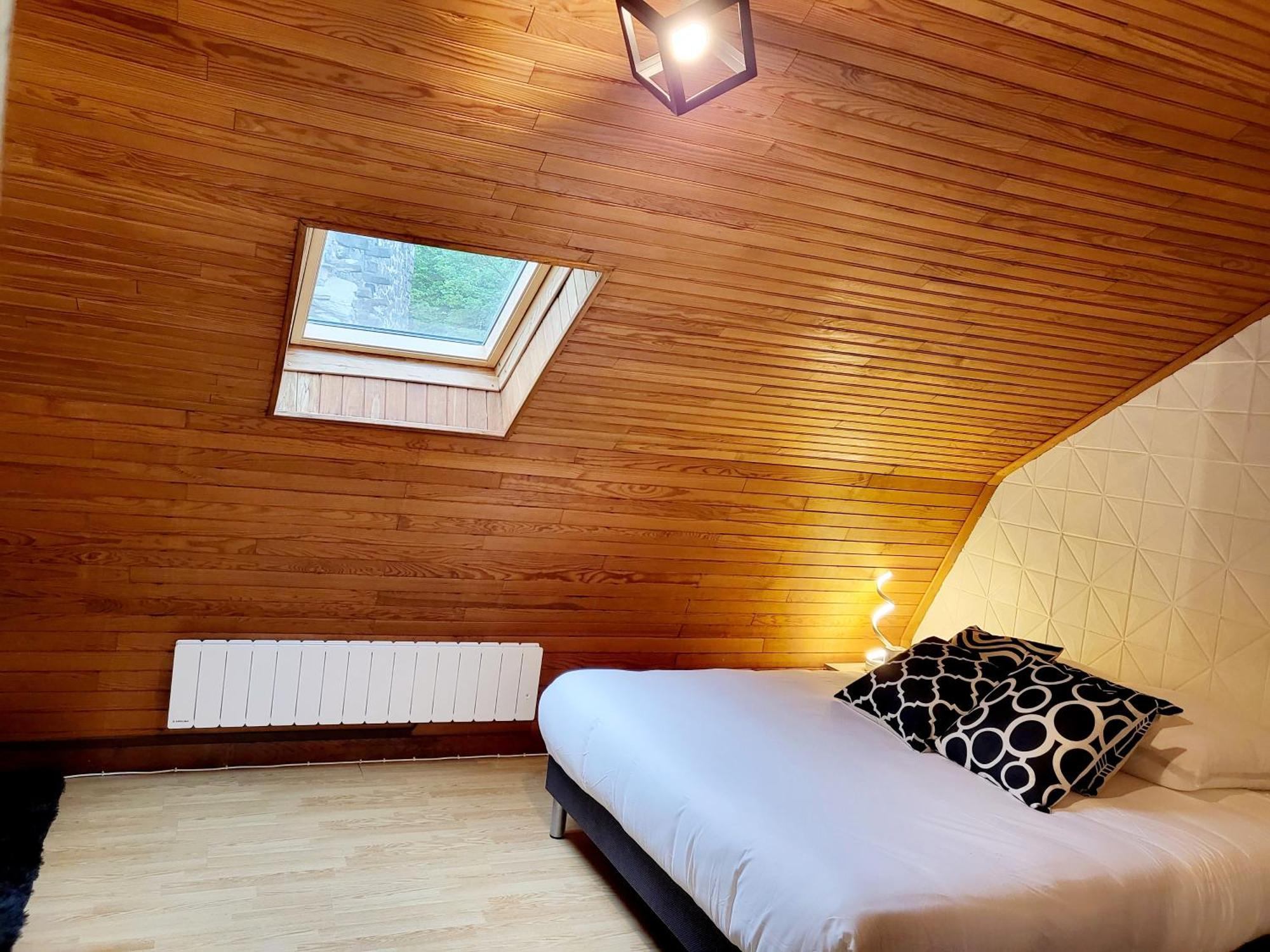 Appartement Le Cocon Dore Murat  Bagian luar foto