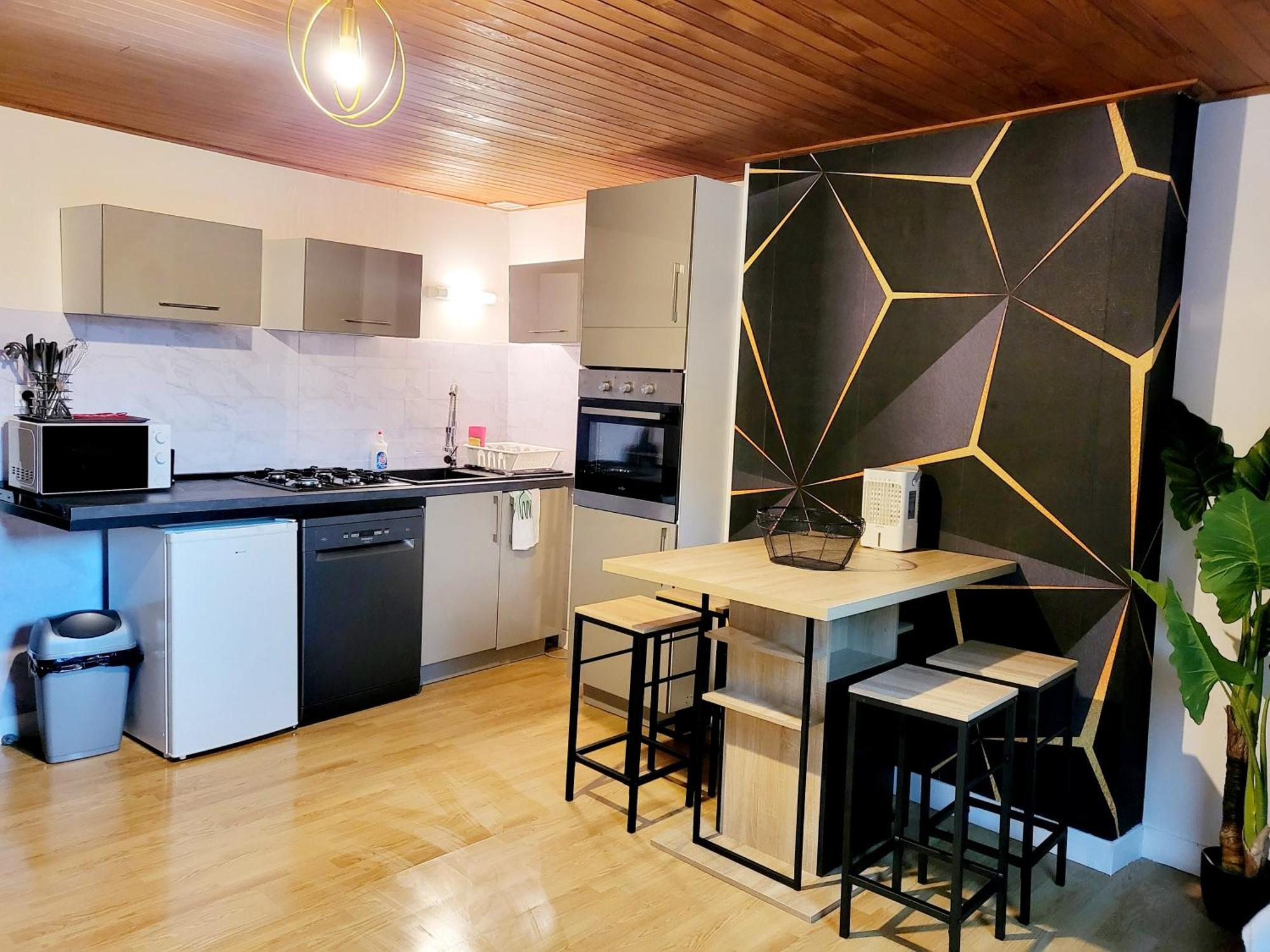 Appartement Le Cocon Dore Murat  Bagian luar foto